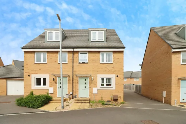 Heather Road, Emersons Green, BS16, photo 1