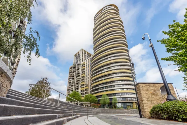 Cascade Way, White City, W12, photo 1