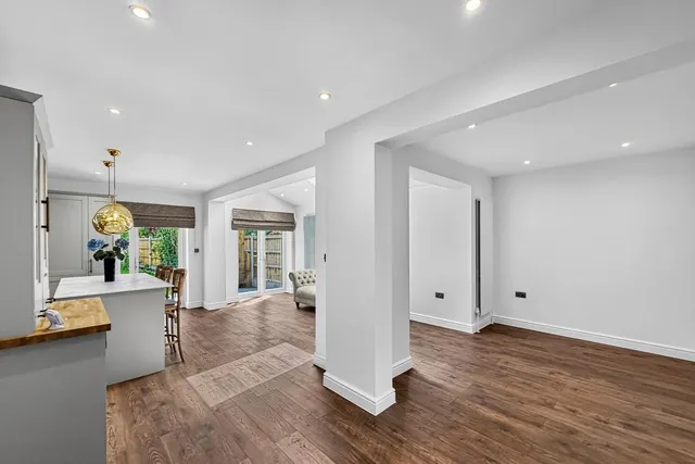 Photo 3 — Tabley Grove, Timperley, Cheshire WA15 6BN