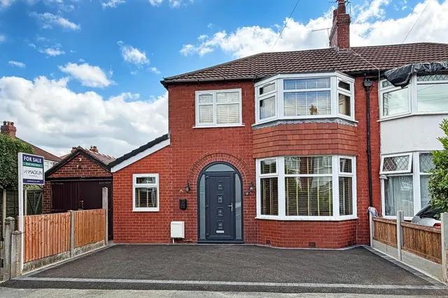 Tabley Grove, Timperley, Cheshire WA15 6BN, photo 1