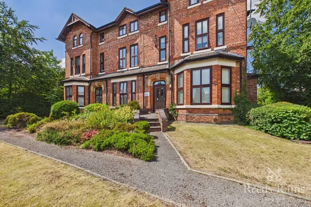 Albert Road, Cheadle Hulme, SK8, photo 1