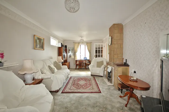 Moorland Road, Witney, photo 2
