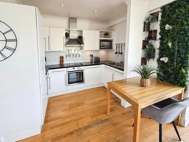 East Street, LS9, photo 3