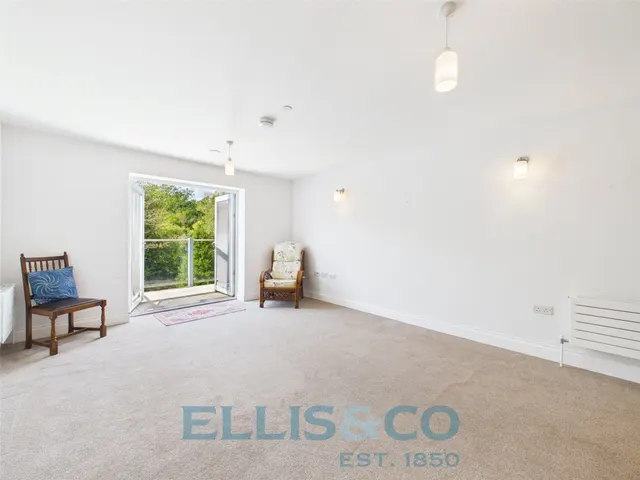 Tudeley Lane, Tonbridge, TN11, photo 3