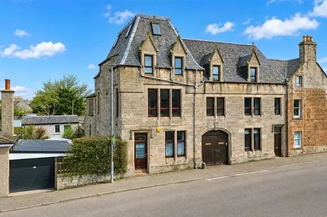 7 bedroom house — Cumming Street, Nairn, Highland, IV12
