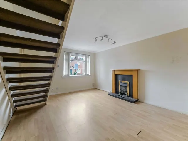 Photo 2 — Colwood Avenue, Glasgow, Glasgow City, G53