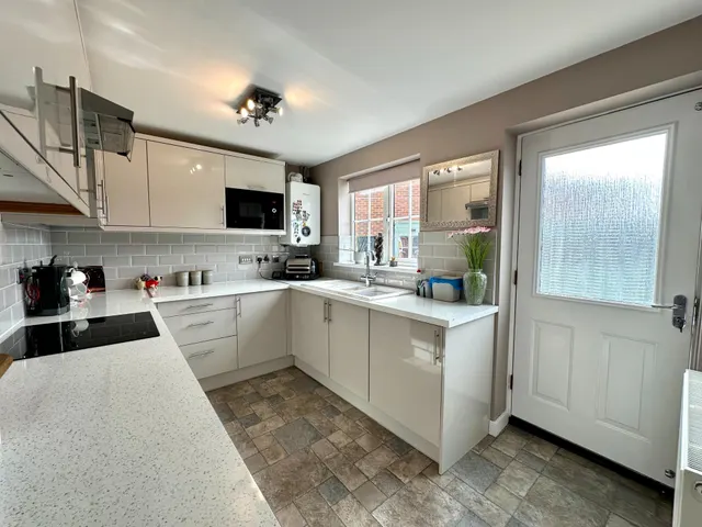 Wheelwright Close, Darlaston, WS10, photo 3