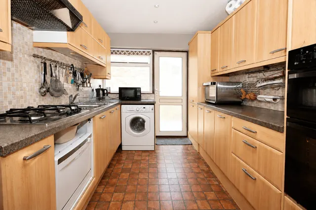 Photo 2 — Mapletree Avenue, Waterlooville, PO8 9BN