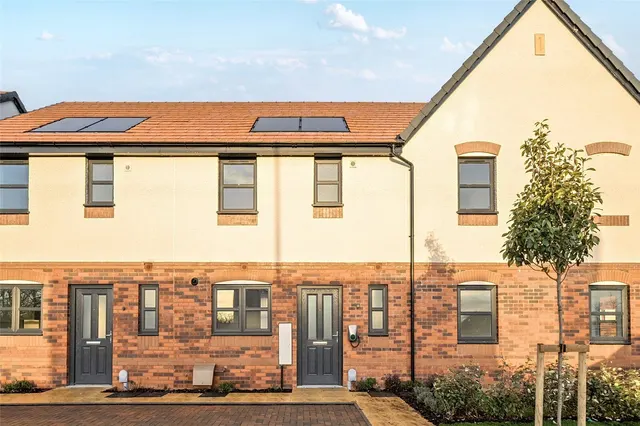 Stickford Close, Bedworth, CV12, photo 1