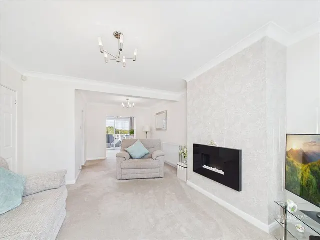 Holburn Way, Ryton, NE40, photo 3