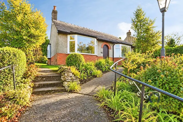 Preston Old Road, Blackburn, BB2, photo 1