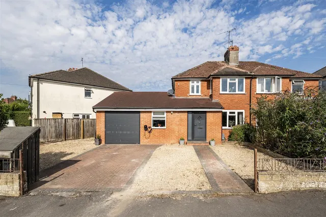 Meadow Drive, Devizes, SN10, photo 1