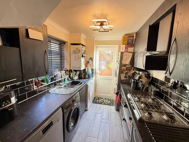 Kingston Road, High Wycombe, HP13, photo 2