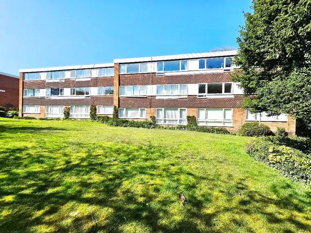 Moorfield Drive, Sutton Coldfield, B73, photo 1