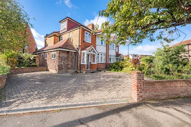 Harewood Road, Isleworth, TW7, photo 1