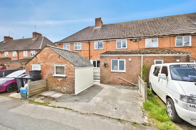 Tellis Cross, East Coker, Yeovil, photo 1
