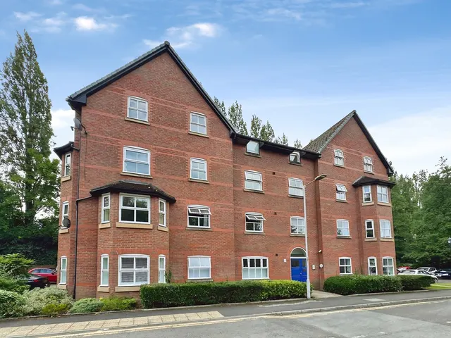 Olive Shapley Avenue, Didsbury, M20, photo 1
