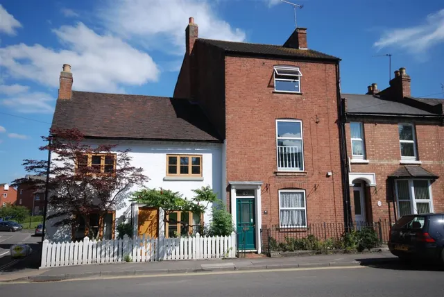 Tachbrook Road, Leamington Spa, photo 1