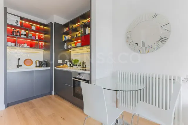 Globe House, London City Island, E14, photo 3