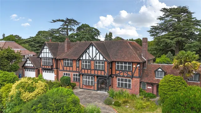 Photo 3 — Priory Drive, Stanmore, HA7 3HN