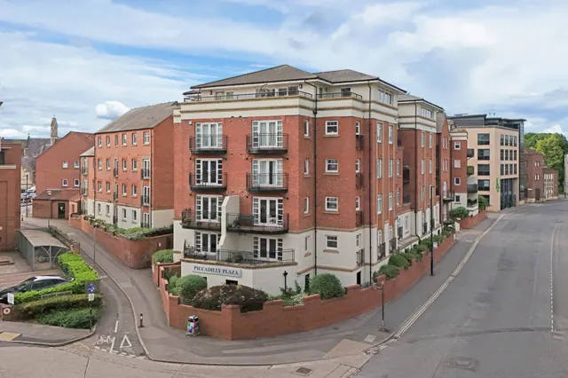 Mayfair House, Piccadilly Plaza, YO1, photo 1