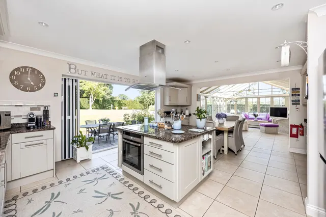 Brighton Road, Shermanbury, RH13, photo 2