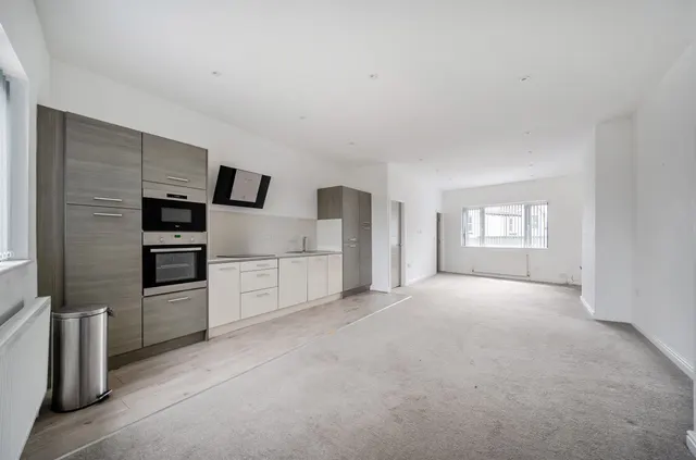 Main Street, Shadwell, LS17, photo 2