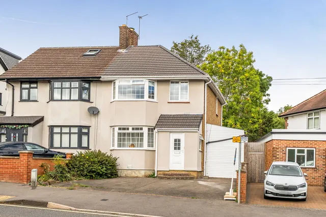 Honeycroft Hill, Uxbridge, UB10, photo 1