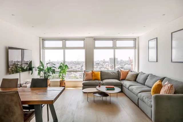 Centre Point Residences, Oxford Street, London, photo 1