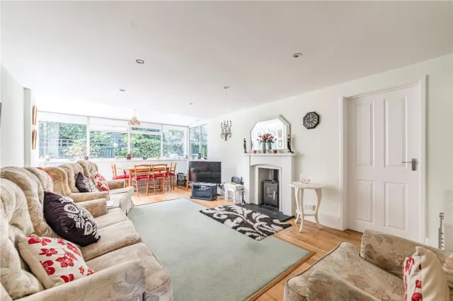 Photo 2 — Old Orchard, Byfleet, West Byfleet, S...