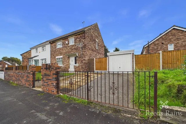 Hayes Avenue, Prescot, L35, photo 1