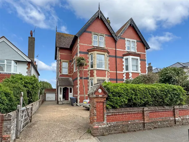 Norfolk Road, Littlehampton, photo 1