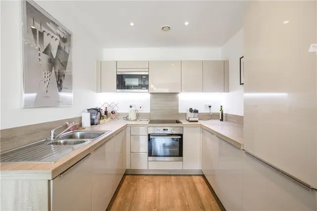 Yeoman Street, London, SE8, photo 2