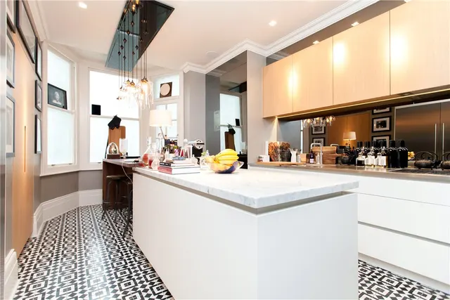 Welbeck Street, London, W1G, photo 2