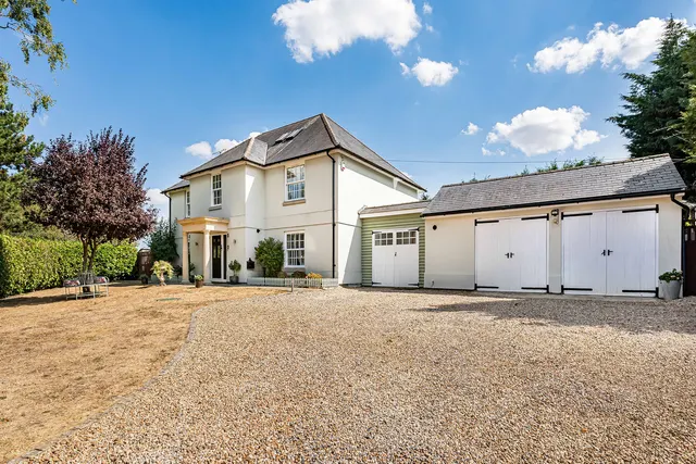Brumcombe Lane, Bayworth, photo 1