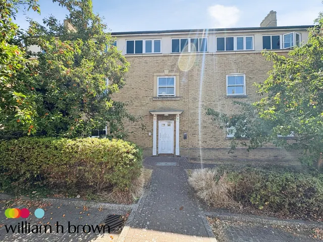 Holden Close, BRAINTREE, photo 1