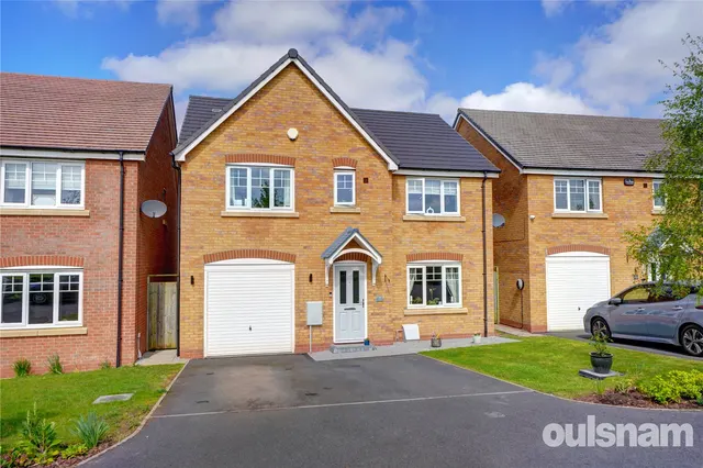 Hedgehog Walk, Droitwich, Worcestershire, WR9 7FE, photo 1