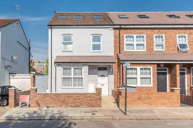 Flat 3, 41 Graham Road, Harrow, photo 1