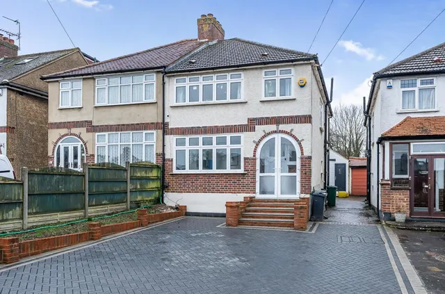 Winkworth Road, Banstead, SM7 2QR, photo 1