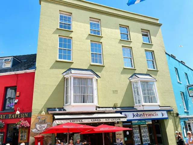 Tudor Square, Tenby, SA70, photo 1