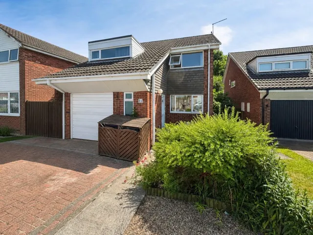 Willow Close, Gainsborough, DN21 2TZ, photo 1