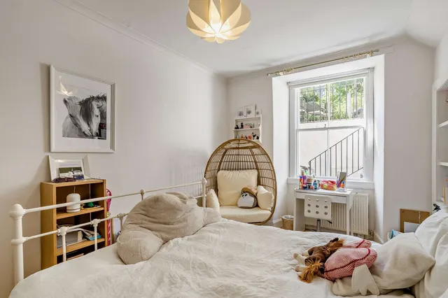 Photo 3 — Warrender Park Terrace, Edinburgh, Midlothian, EH9 1EG