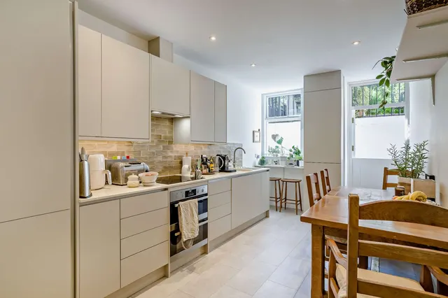 Photo 2 — Warrender Park Terrace, Edinburgh, Midlothian, EH9 1EG