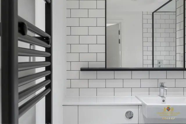 Photo 3 — Flat , Finlay House, Commander Avenue, London