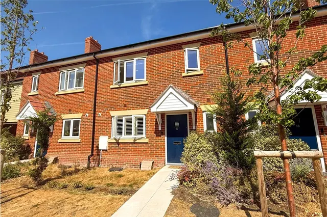 Photo 2 — Lake Avenue, Mytchett, Camberley, Surrey, GU16 6GW