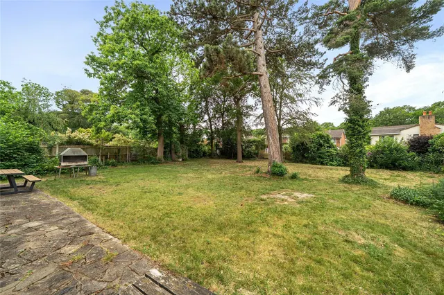 Photo 3 — Copse Avenue, West Wickham, BR4