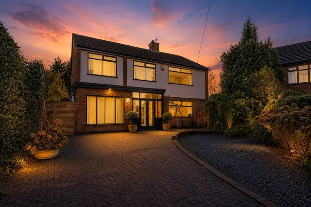 Croft Close, Altrincham, photo 1