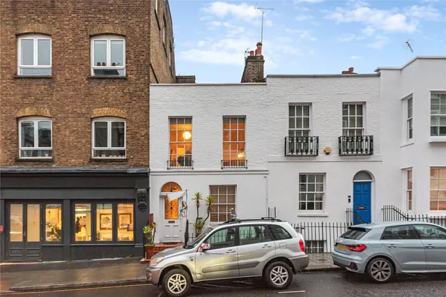 Campden Hill Road, London, W8, photo 1