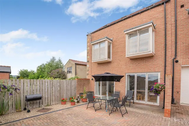 Gilling Road, Richmond, photo 2
