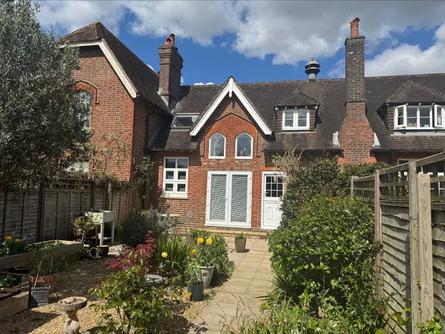 Old School Place, Westergate, Chichester, photo 1